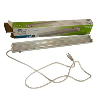 LED plant grow light fixture – T5 – new/open box