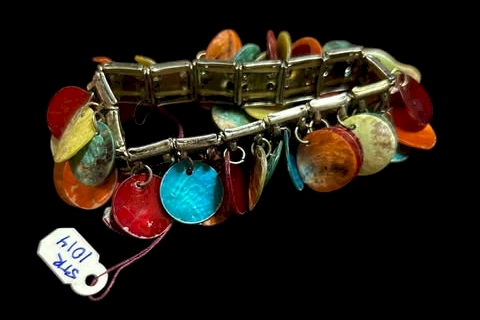 Multicolor Shell Disc Charm Bracelet – Stretch Fit