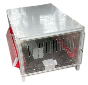 Metal poultry brooder box