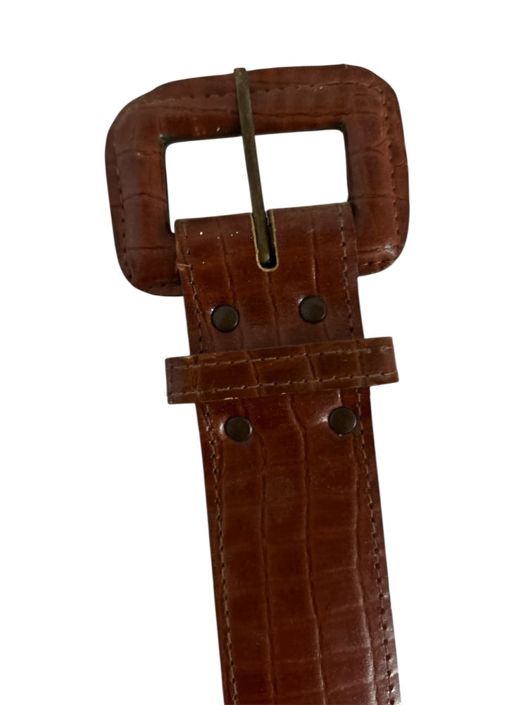 33.5" - Women's Leather Belt - Croc Embossed Buckle Detail