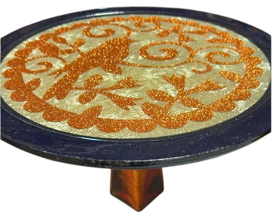 Pedestal Plate