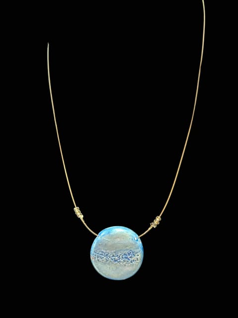 Blue pendant necklace
