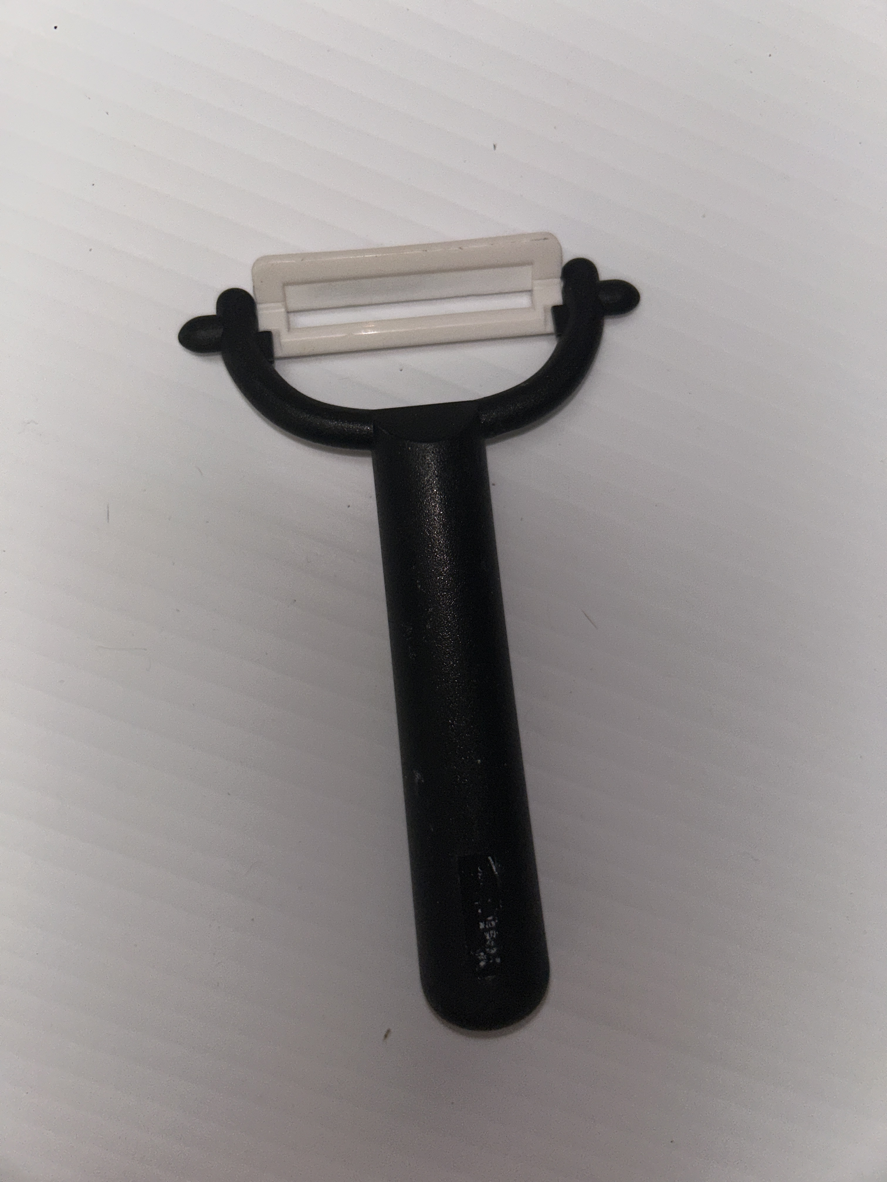 Ceramic Blade Vegetable Peeler