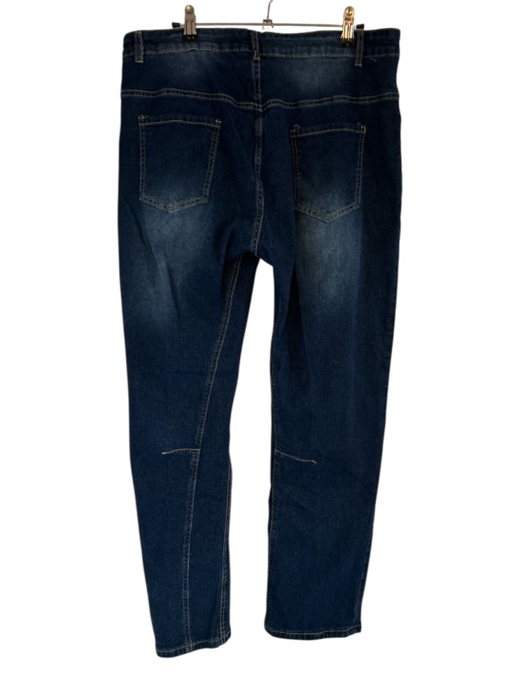 Women's Dark Wash Denim Jeans with Front Pockets