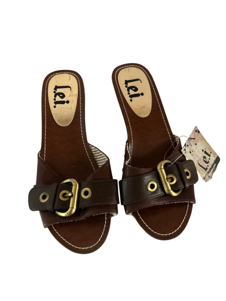 Women's 7 - Women's Lei Brown Sandals with Buckle Detail