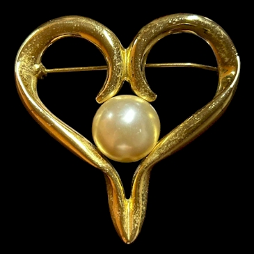 Gold-Tone Open Heart Brooch with Faux Pearl