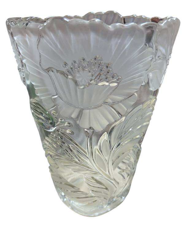 Floral Pressed Glass Vase – Frosted and Clear Design, 9.5 x 6.5 x 5.5 Inch