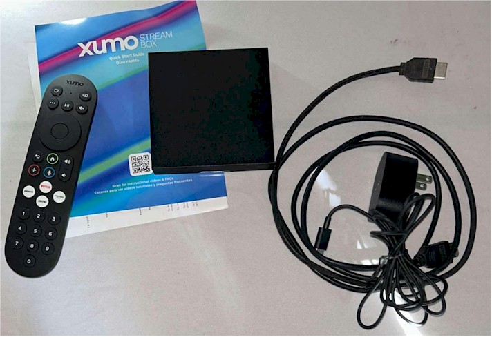 Xumo ES1A 4K Streaming BOX & Voice Remote NEW - No original packaging