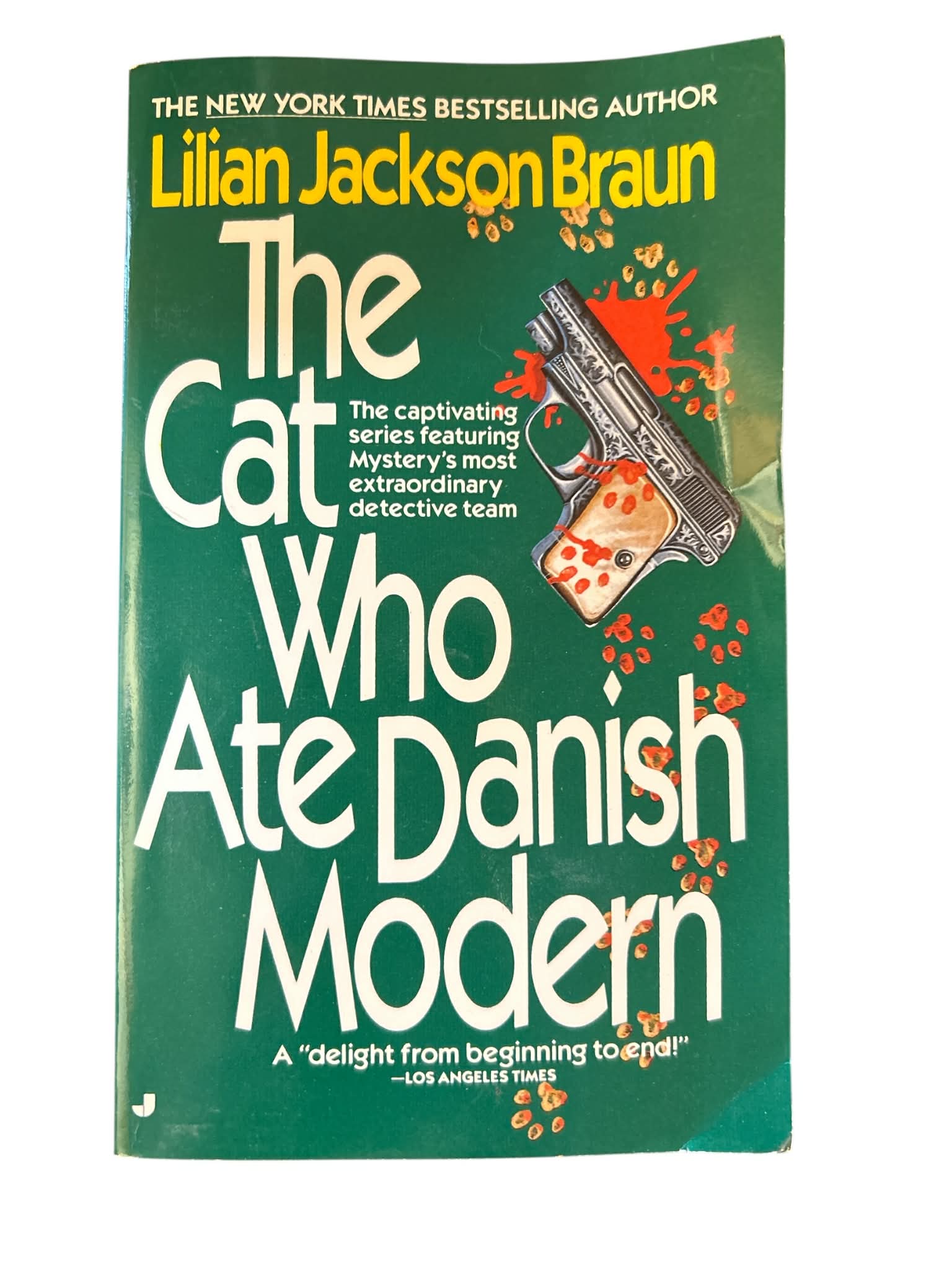 The Cat Who Ate Danish Modern by Lilian Jackson Braun Cozy Cat Mystery Paperback