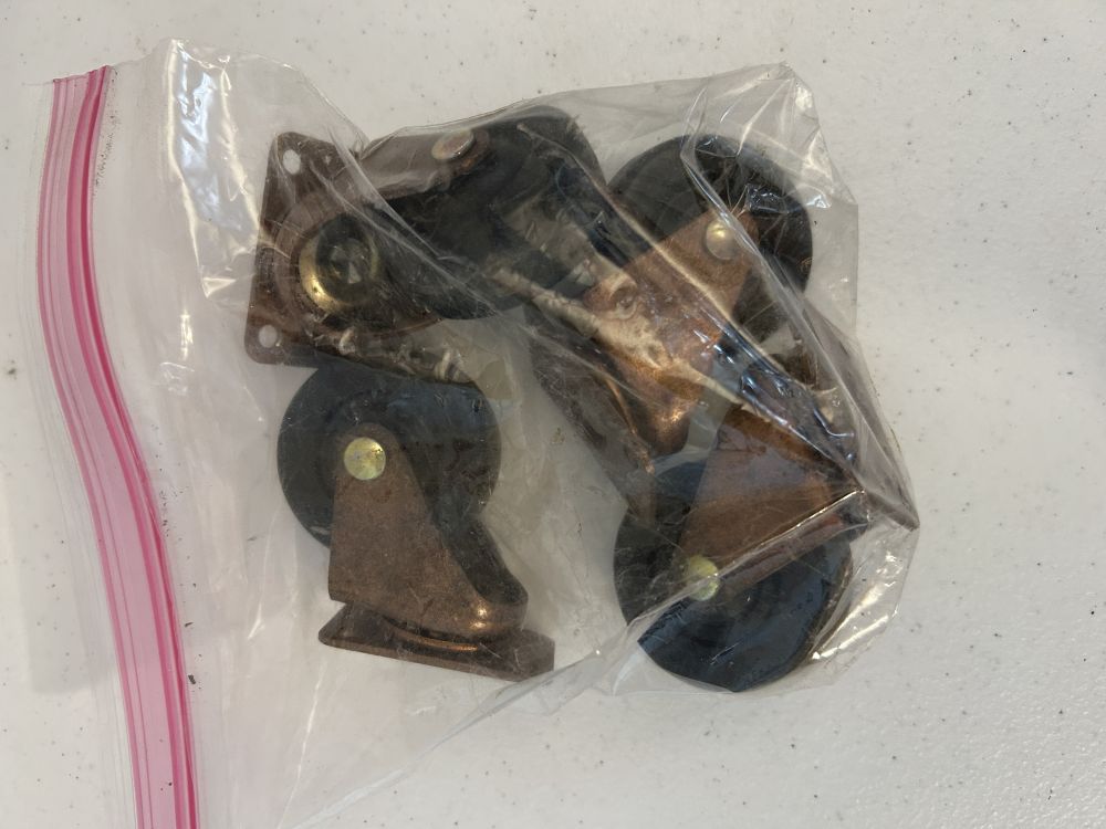 Set of 4 Metal Swivel Casters