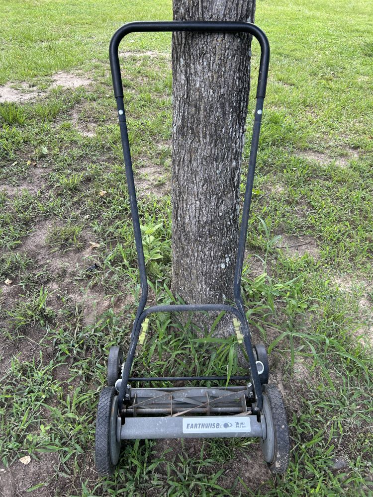 Earthwise 16-Inch Reel Lawn Mower