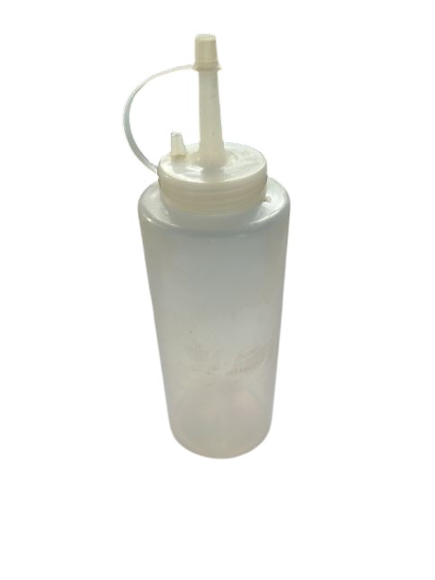 Plastic squeeze bottle with tip – clear
