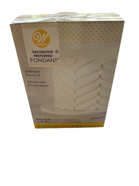 Wilton Decorator Preferred Fondant – unopened box