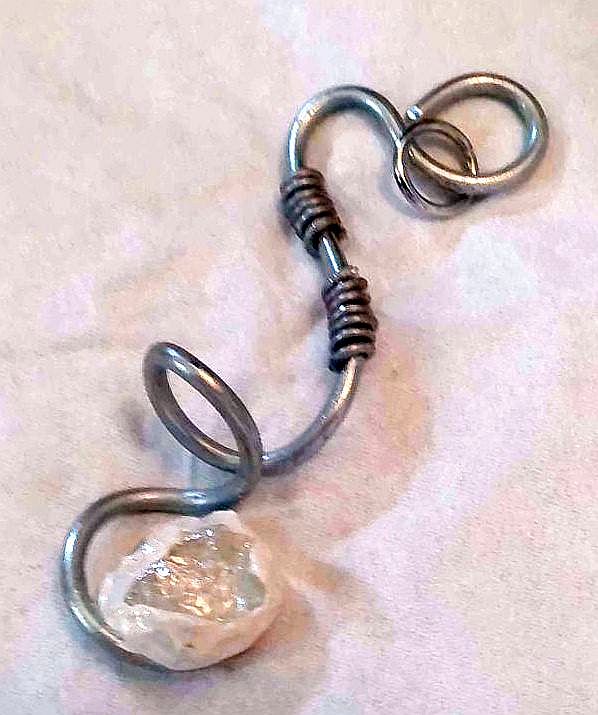 Silver Wire Stone Keychain